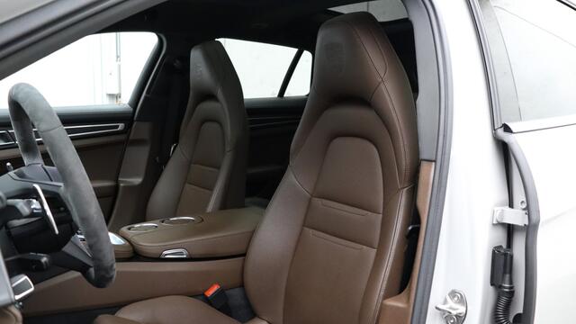 Porsche PANAMERA Sport Turismo 2.9 4 E-Hybrid Platinum Edition SportDesign | Massage | Head-up | Soft-Close | Panoramadak | Sportuitlaat | BOSE Sound | LED Matrix