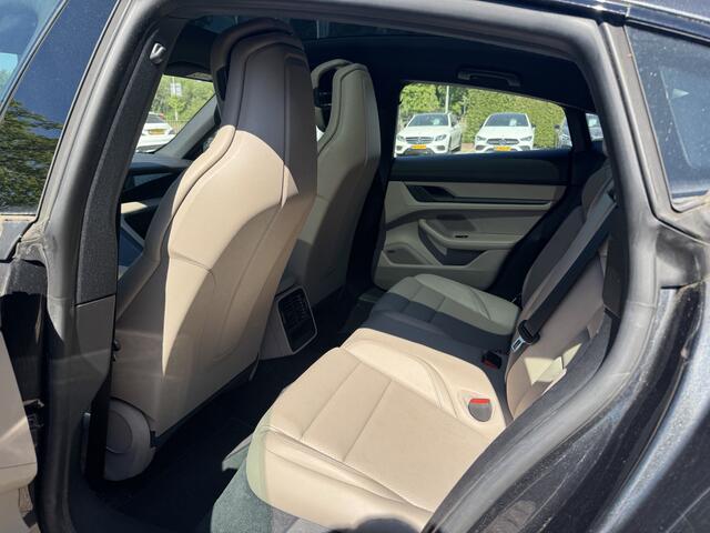 Porsche Taycan 4S Performance 84 kWh / Panoramadak / Camera / Luchtvering / Achterasbesturing / 20'' / Bose / Sportchrono / ACC / Stuurverwarming / Warmtepomp / DAB / Stoelverwarming