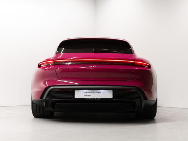 Porsche Taycan Turbo S Sport Turismo