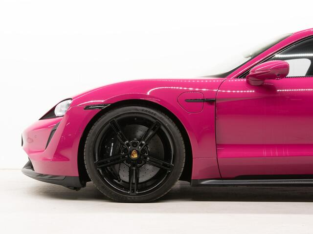 Porsche Taycan Turbo S Sport Turismo