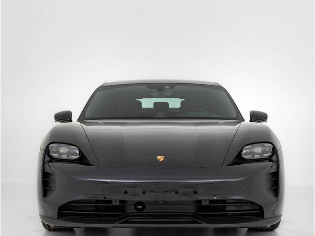 Porsche Taycan GTS