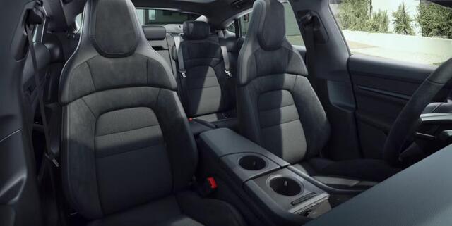 Porsche Taycan 
