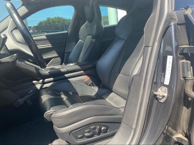 Porsche Taycan 4S Performance 84 kWh / Panoramadak / 360Camera / Passenger Display / Volleder / 21'' / Bose / Keyless / Sportchrono / Stuurverwarming / Warmtepomp