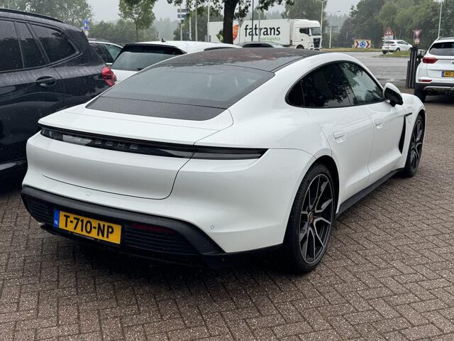 Porsche Taycan Performance 84 kWh / Panoramadak / 360Camera / Luchtvering / 20'' / Dodehoek / Stuurverwarming / Getint glas / Stoelverwarming / Warmtepomp