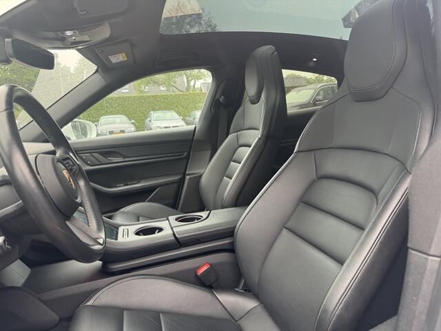 Porsche Taycan Performance 84 kWh / Panoramadak / 360Camera / Luchtvering / 20'' / Dodehoek / Stuurverwarming / Getint glas / Stoelverwarming / Warmtepomp