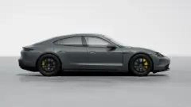 Porsche Taycan GTS