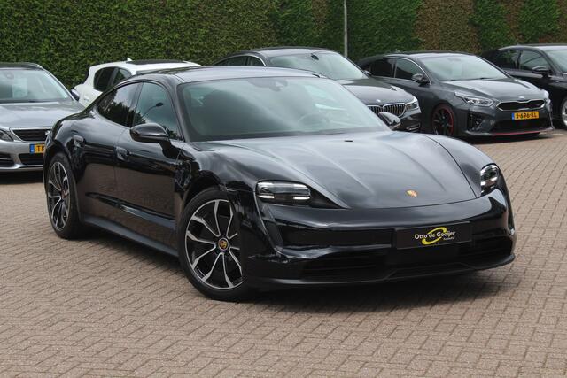 Porsche Taycan Performance 84 kWh / Panoramadak / Camera / Passenger Display / 20'' / Luchtvering / Sportchrono / Stoelventilatie / Stuurverwarming / Dodehoek / Apple CarPlay / Stoelverwarming / Cruise Control