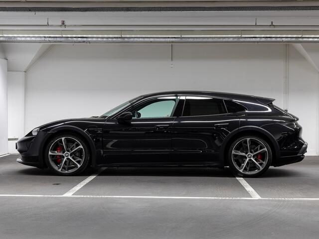Porsche Taycan 4S Cross Turismo
