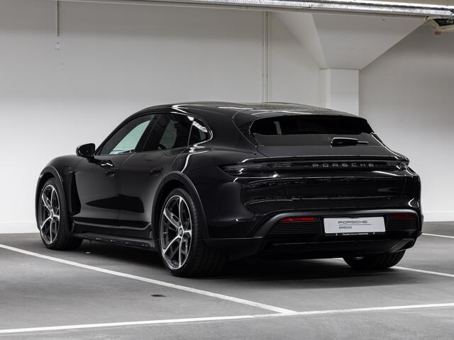 Porsche Taycan 4S Cross Turismo