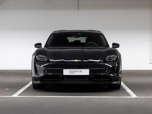 Porsche Taycan 4S Cross Turismo