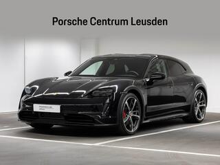 porsche-taycan-4s-cross-turismo
