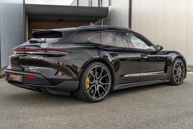 Porsche Taycan Sport Turismo Turbo S 93 kWh - Full Option - Carbon