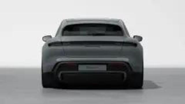 Porsche Taycan GTS Sport Turismo