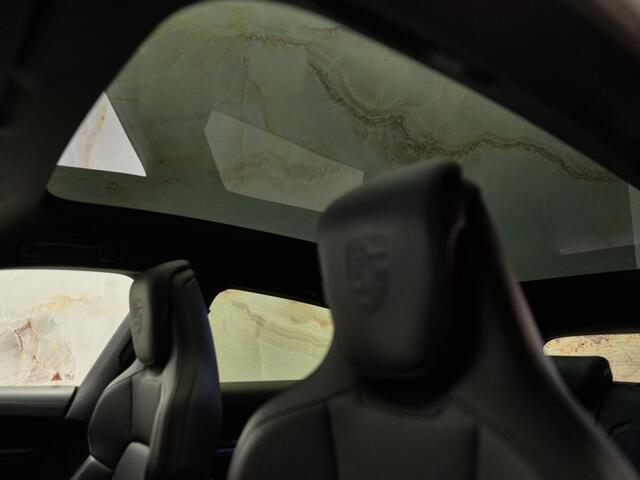 Porsche Taycan Sport Turismo 4S, NL-auto, 1e eig., 21", pano, HUD, 4W-best., stl.ventilatie, NP160k