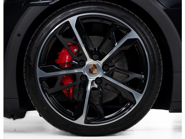 Porsche Taycan 4S Cross Turismo