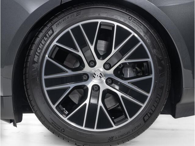 Porsche Taycan 89 kWh