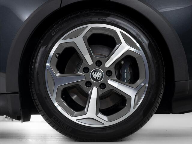 Porsche Taycan 4 Cross Turismo