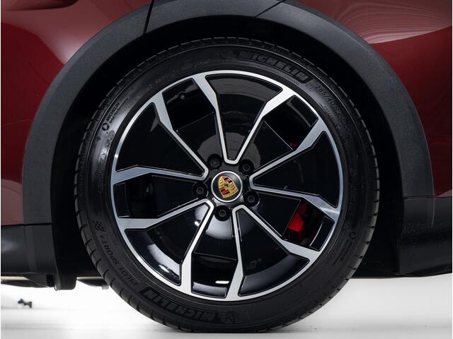 Porsche Taycan 4S Cross Turismo