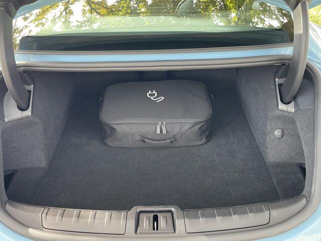 Porsche Taycan 79 kWh | Sport Chrono Pakket | Bose | Elektrische stoelen met geheugen |