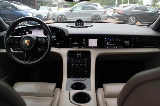 Porsche Taycan Performance 84 kWh / 360Camera / Passenger Display / Sportchrono / Luchtvering / 21'' / Stoelverwarming / Bose / Dodehoek / DAB / Cruise Control
