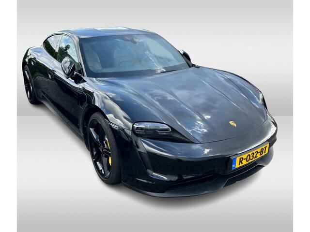 Porsche Taycan Performance 84 kWh / 360Camera / Passenger Display / Sportchrono / Luchtvering / 21'' / Stoelverwarming / Bose / Dodehoek / DAB / Cruise Control