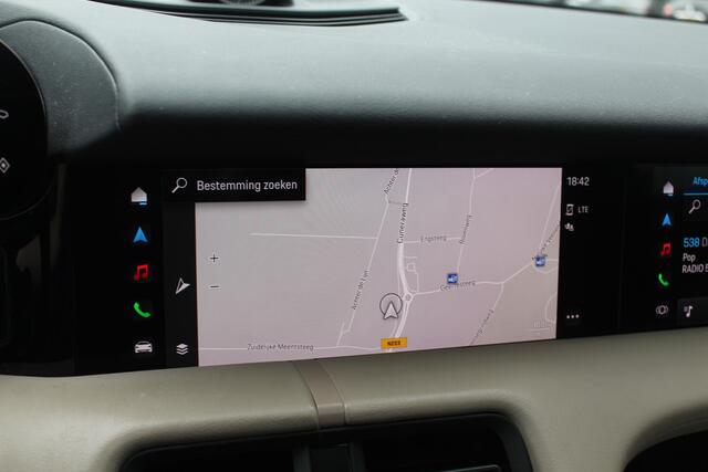 Porsche Taycan Performance 84 kWh / 360Camera / Passenger Display / Sportchrono / Luchtvering / 21'' / Stoelverwarming / Bose / Dodehoek / DAB / Cruise Control