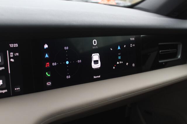 Porsche Taycan Performance 84 kWh / 360Camera / Passenger Display / Sportchrono / Luchtvering / 21'' / Stoelverwarming / Bose / Dodehoek / DAB / Cruise Control