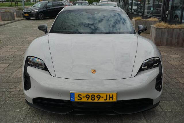 Porsche Taycan Sport Turismo GTS 93 kWh