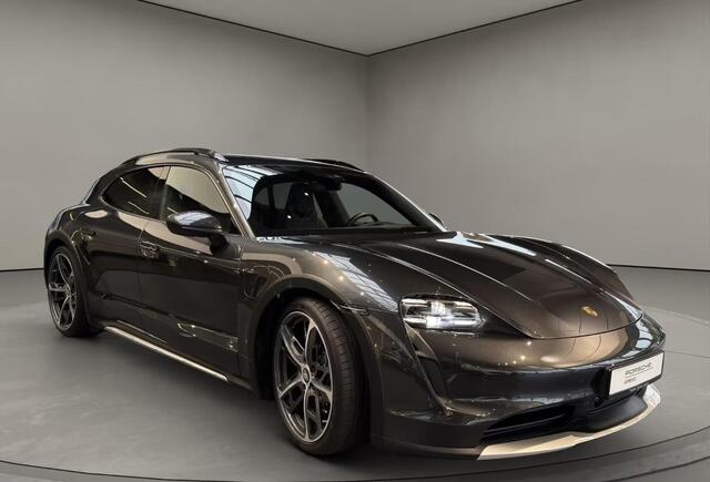 Porsche Taycan Cross Turismo 4S 93 kWh