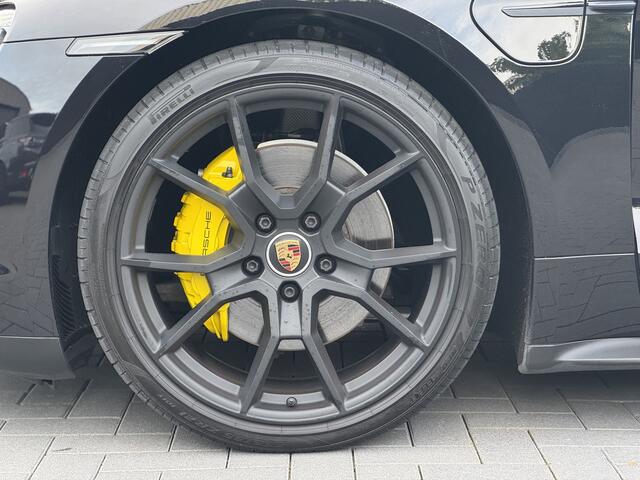 Porsche Taycan Sport Turismo Performance Plus 93 kWh | Panorama | Sport Design | Dual Display | Alcantara hemel + stuur