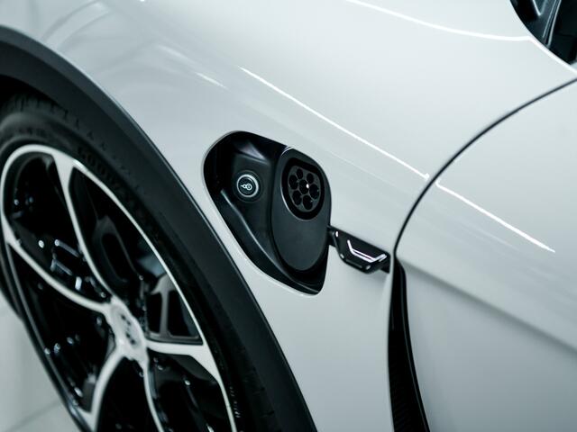 Porsche Taycan 4 Cross Turismo