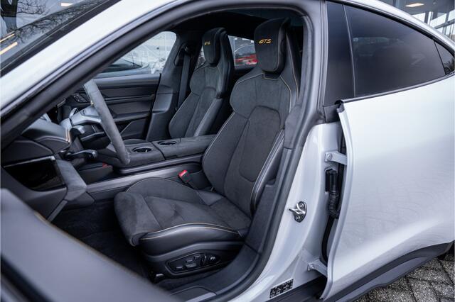 Porsche Taycan GTS 93 kWh ** PCCB ** PDLS+ ** HUD ** Panodak ** Sport Design Carbon ** 4WS NP 190K ** Rijbereik tot 504km (WLTP)