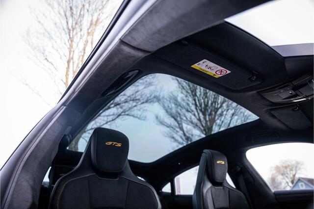 Porsche Taycan GTS 93 kWh ** PCCB ** PDLS+ ** HUD ** Panodak ** Sport Design Carbon ** 4WS NP 190K ** Rijbereik tot 504km (WLTP)