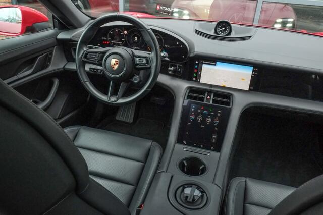 Porsche Taycan Sport Turismo Panoramadak, Sport Chrono, Adaptive cruisecontrol