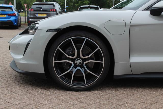 Porsche Taycan Sport Turismo 93 kWh / SOH 95% / 360Camera / Performance+ ACCU / Panoramadak / Sportchrono / Luchtvering / Matrix LED / Luxe Leder / 21'' / Bose / Stoel+Stuurverwarming / Warmtepomp / Dodehoek / DAB / ACC 39.111