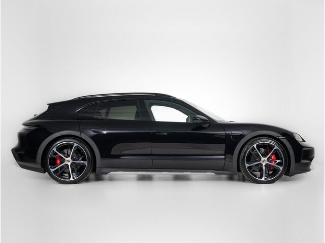 Porsche Taycan 4S Cross Turismo