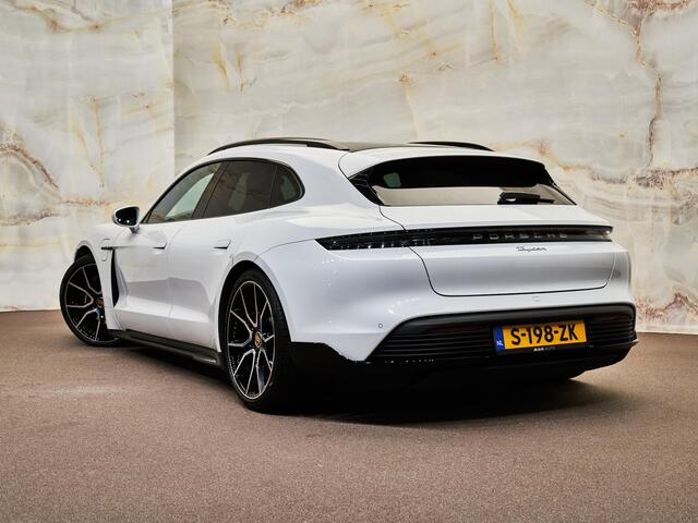 Porsche Taycan Sport Turismo, NL-auto, pano, PASM, performance battery plus, bijrijdersdisplay, ACC, HUD, sp.chrono, PDLS+, 21"