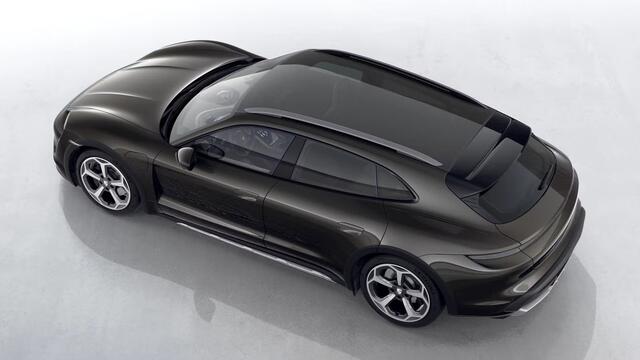 Porsche Taycan 4 Cross Turismo