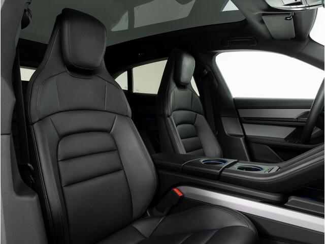 Porsche Taycan 4S Cross Turismo