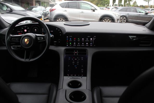Porsche Taycan Sport Turismo 79 kWh / Panoramadak / Camera / Bose / 20'' / Luchtvering / Leder / Warmtepomp / Dodehoek / Stoelverwarming / DAB / Cruise Control