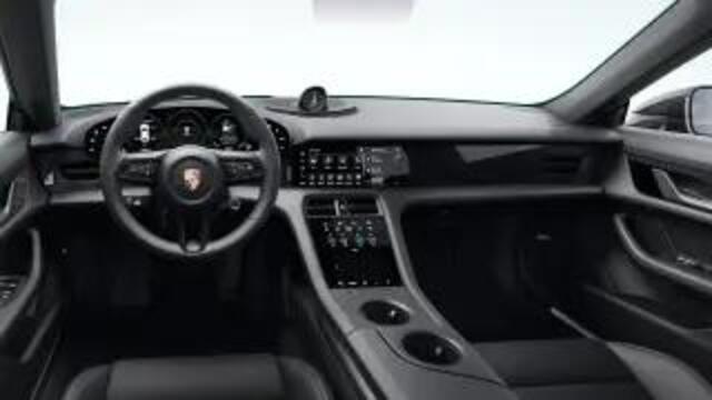 Porsche Taycan 4S Cross Turismo