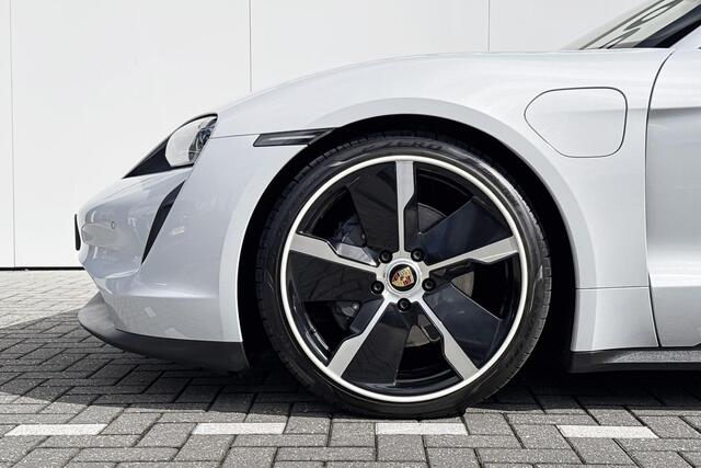 Porsche Taycan Performance 84 kWh