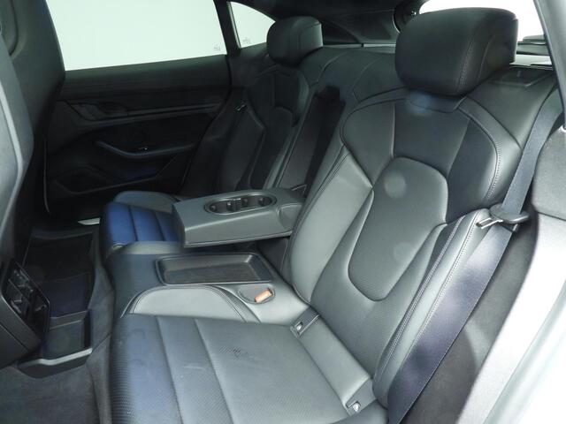 Porsche Taycan Cross Turismo 4S 93 kWh SoH 95,5% | Luchtvering | Pano | Sport Chrono | Dual View | 21" RS Spyder