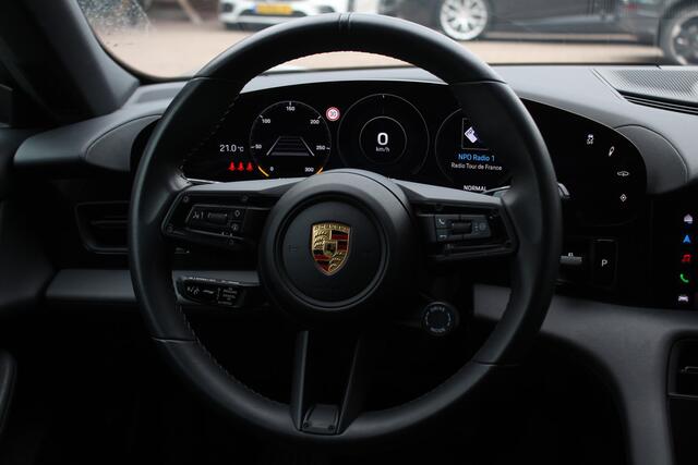 Porsche Taycan Performance 84 kWh / SoH 92% / Panoramadak / Camera / Luchtvering / 20'' / Leder / Stoelverwarming / DAB / ACC