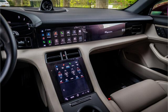 Porsche Taycan Cross Turismo 4 93 kWh Panorama 18-Wegs Stoelventilatie Passenger Display