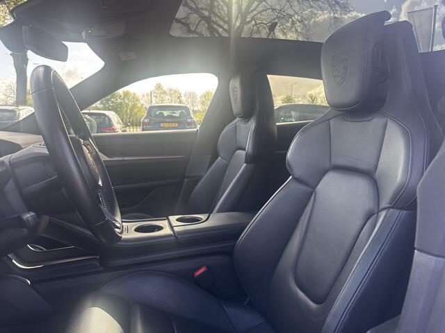 Porsche Taycan Cross Turismo 4 93 kWh / SoH 92,2% / Panoramadak / 360Camera / Passenger Display / Adaptieve Stoelen / Luchtvering / 21'' / Bose / Keyless / Sportchrono / Stoelventilatie / Stoelverwarming 4x / DAB / ACC