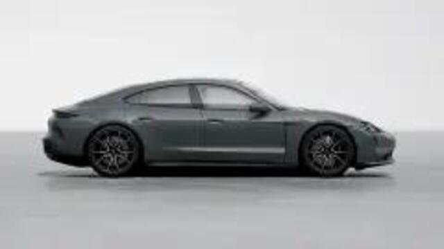 Porsche Taycan Turbo