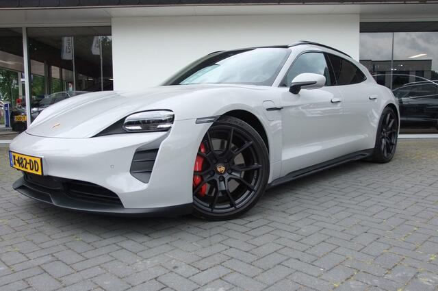 Porsche Taycan Sport Turismo/ NL auto/ Porsche Approved/ GTS uitvoering/ Bose/ Panorama GTS 93 kWh