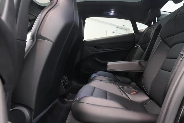 Porsche Taycan Performance 84 kWh | Pano | Sport chrono | Warmtepomp | SoH 91% | Adaptieve cruise | 20"Lichtmetaal |
