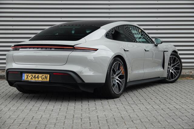 Porsche Taycan Performance 84 kWh | Warmtepomp | Panoramadak | Adaptive Cruise Control | Krijt | Luchtvering | Comfortstoelen |